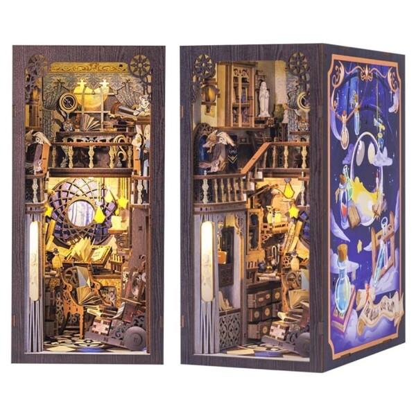 Nebula Common Room Book Nook